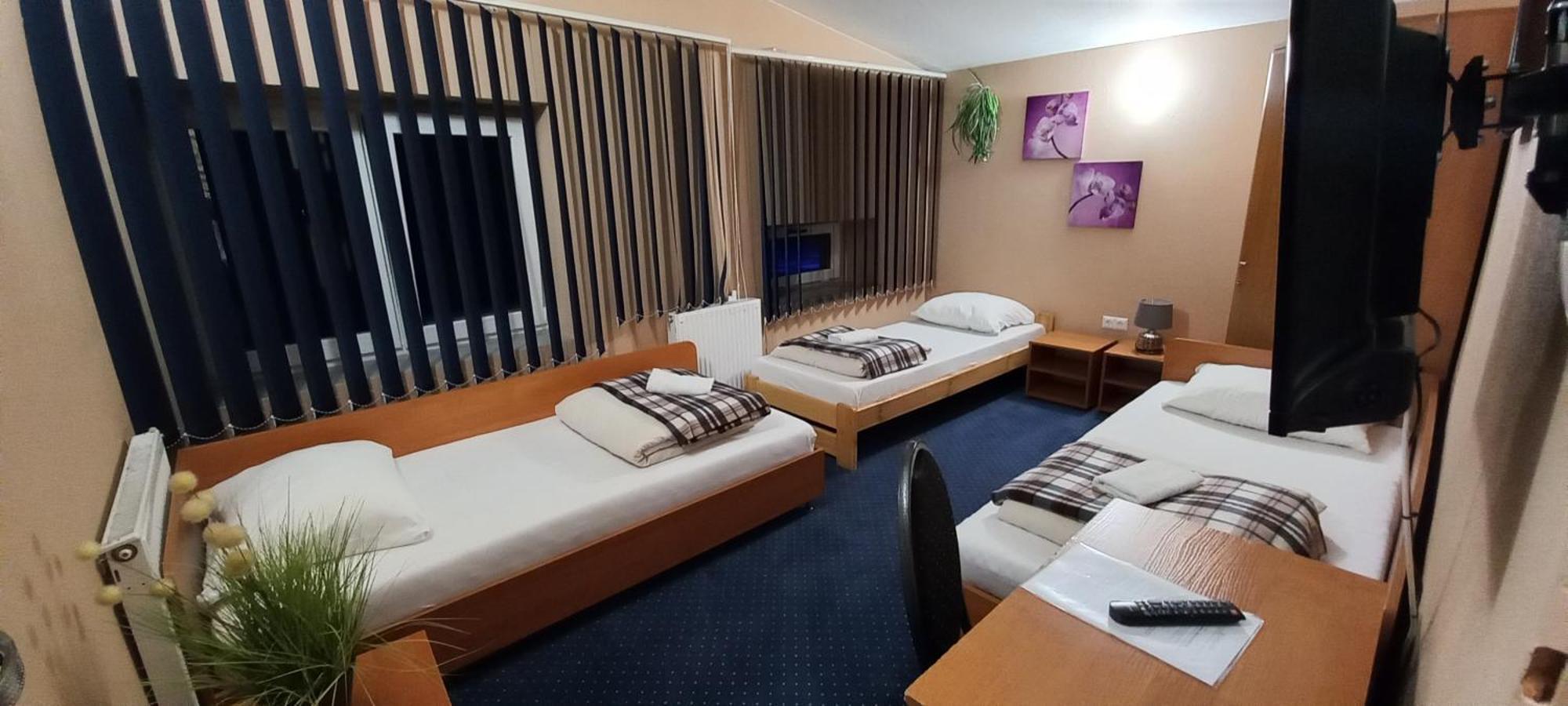 Zajazd Albatros Rzeszow Spa Extérieur photo